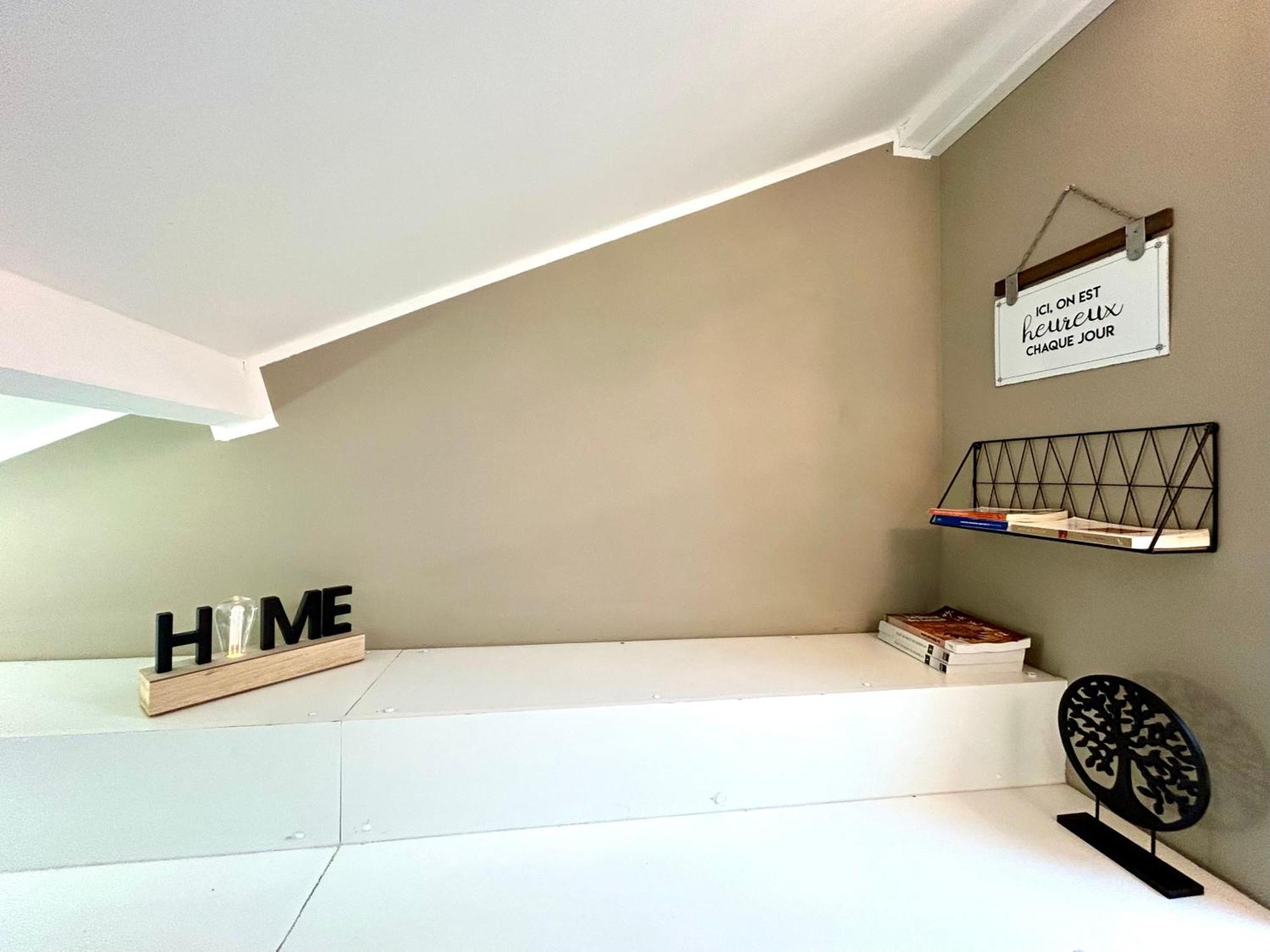 Lovely & Sunny Loft Heart Of Nice With A/C! Экстерьер фото